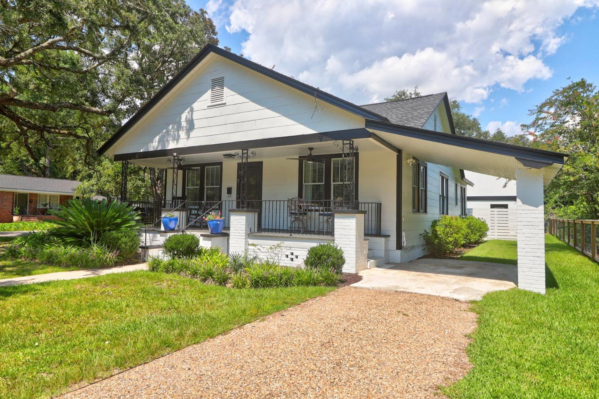 Charming House Charleston